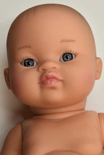 Lalka Hiszpańska 34 cm Paola Reina 34026 Gordis, bobas cały z winylu, dziewczynka Azjatka, bez włosów, bez ubranka