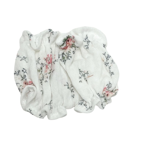 Bloomersy muślinowe dla lalki Miniland 21 cm, Paola Reina Peques 21 cm i Paola Reina Amigas 32 cm - białe w różowe kwiaty