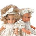 Sukienka muślinowa i opaska dla lalki Miniland 38 cm, Paola Reina 34 cm i Minikane 34 cm - niebieskie kwiatuszki