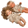 Komplet bluza z kapturem i krótkie spodenki dla lalki Miniland 38 cm, Paola Reina 34 cm i Minikane 34 cm - piaskowe