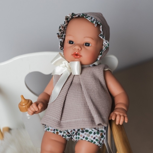 Lalka Hiszpańska 36 cm ASI 0407770 Koke, bobas bez włosów i rzęs, miękki brzuszek, w ubranku, odkręcana buteleczka