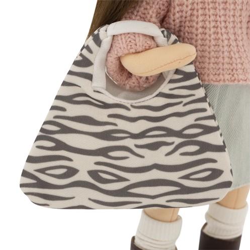 Lalka Sweet Sisters Sophie 32 cm Orange Toys, szmaciana z endoszkieletem, twarz nadrukowana cyfrowo, ciemnobrązowe włosy, sweterek, jeansowa spódniczka, skarpetki, buciki, torebka