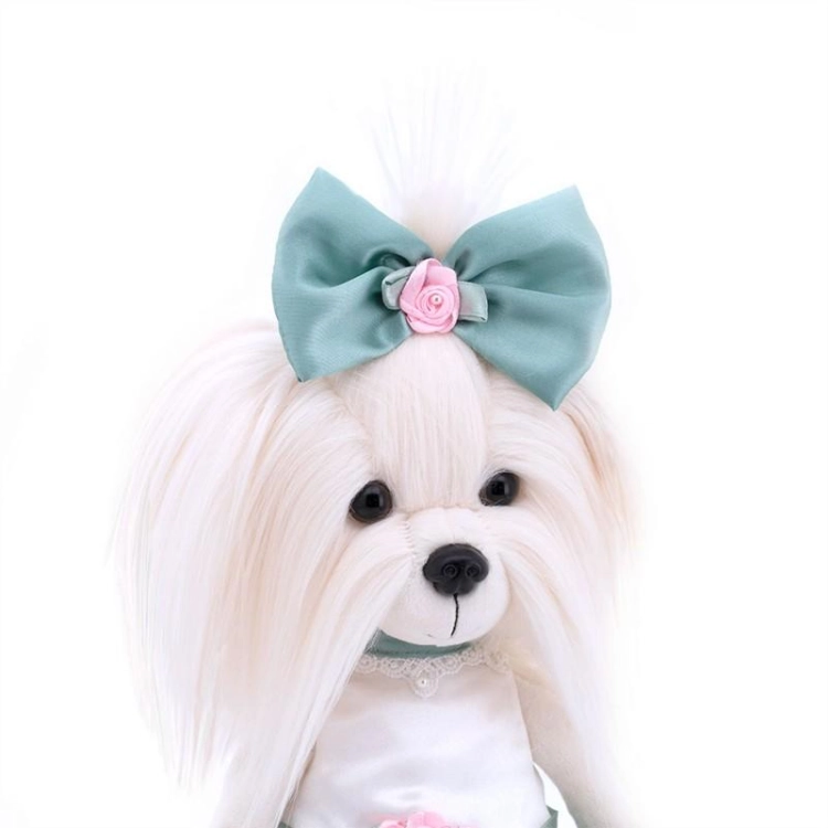 Lucky Doggy Mimi 38 cm Orange Toys pluszowy piesek biała suczka maltańczyk, zgina łapki, biało-niebieska sukienka z tiulem, koronką i kwiatuszkami