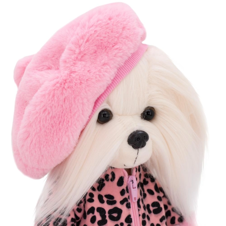 Lucky Doggy Mimi 38 cm Orange Toys pluszowy piesek biała suczka maltańczyk, zgina łapki, różowy beret, różowa kurteczka w czarne wzorki, różowe buciki