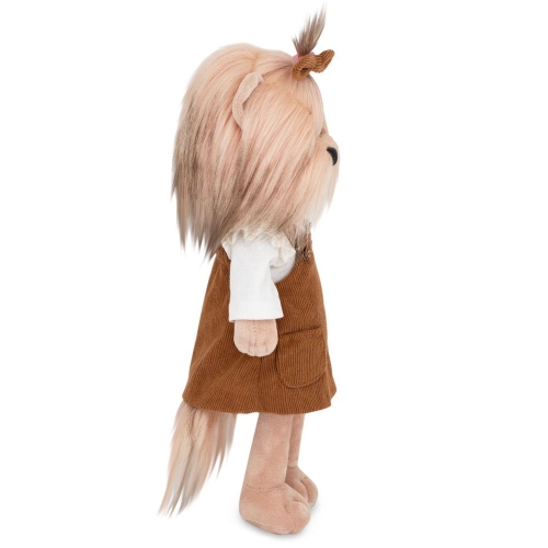 Lucky Doggy Yoyo 38 cm Orange Toys pluszowy piesek jasnobeżowy yorkshire terrier, zgina łapki, bluzeczka, sztruksowa brązowa spódniczka z szelkami, kokardka