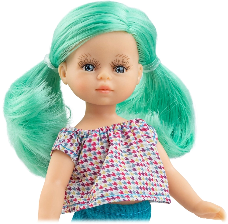 Lalka Hiszpańska 21 cm Paola Reina Mini Amigas 02143 Sandra, cała z winylu, zielone włosy, bluzka, spodnie 3/4, buciki