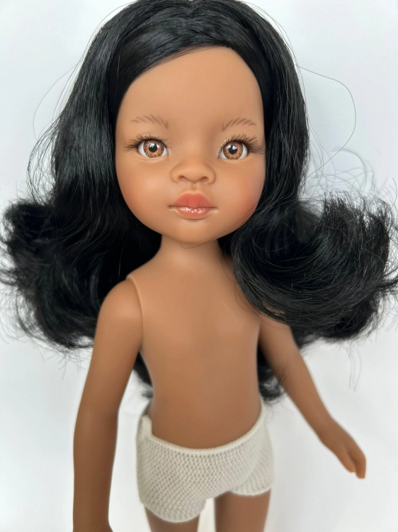 Lalka Hiszpańska 32 cm Paola Reina Amigas klasyczna, cala z winylu, w majteczkach, bez ubranka, śniada skóra, czarne włosy, piwne oczy