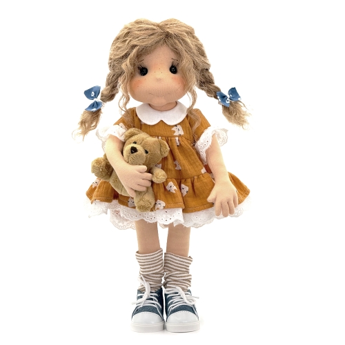 Sukienka Balbinka dla lalki Lullu Dolls 38 cm, bawełniana sukienka wykończona koronką z kołnierzykiem i falbanką