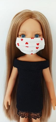 Maseczka dla lalki Amigas 32 cm biała w czerwone serduszka