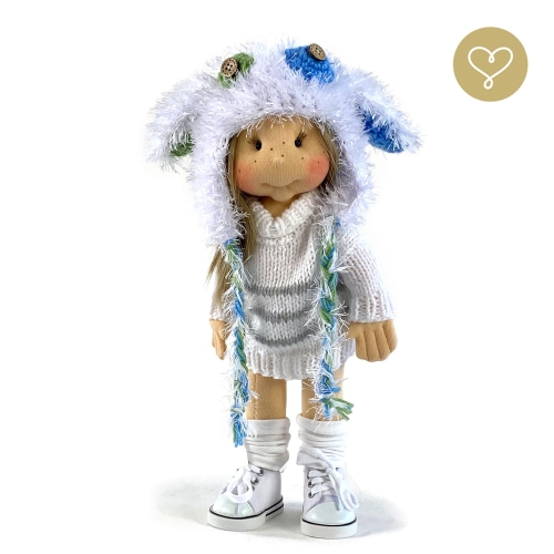 Czapka włochata kolorowa dla lalki 38 cm Lullu Dolls, z uszkami