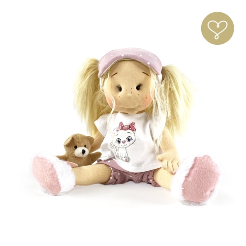 Piżama 2 dla lalki 38 cm Lullu Dolls, biała koszulka z aplikacją kotka krótki rękaw, krótkie różowe spodenki w groszki, kapcie Króliczki