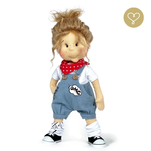 Strój Andzia dla lalki 38 cm Lullu Dolls czerwona w białe groszki apaszka, biała koszulka, spodnie ogrodniczki 3/4, getry nie od pary