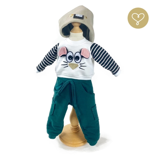 Strój Myszka 1 dla lalki 38 cm Lullu Dolls beżowa czapka beanie, bluzka z aplikacja myszki długi rękaw, zielone spodnie dresowe z kieszeniami