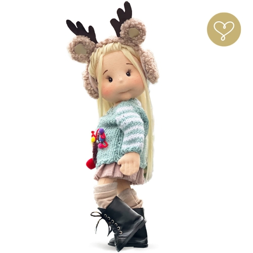 Lalka 38 cm Lullu Dolls Margaretka w ubranku z nausznikami, 3 warianty wyboru, na zdjęciu wariant 2 ruchomy szkielet