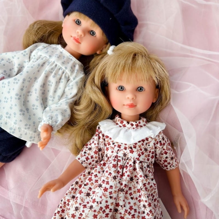 Lalka Hiszpańska 30 cm ASI 0167130 Celia, klasyczna, cała z winylu, średnio długie jasne włosy z grzywką, w ubranku