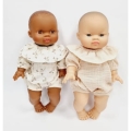 Kombinezon muślinowy z falbanką dla lalki Miniland 38 cm, Paola Reina 34 cm i Minikane 34 cm - krem