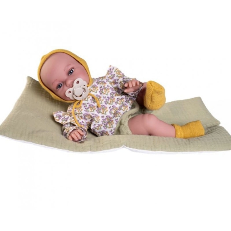 Lalka Hiszpańska 34 cm Antonio Juan 70365 Baby Toneta Posturitas, bobas, miękki brzuszek, w ciele stelaż, który pozwala na zmiany pozycji, w ubranku, smoczek, kocyk / kołderka