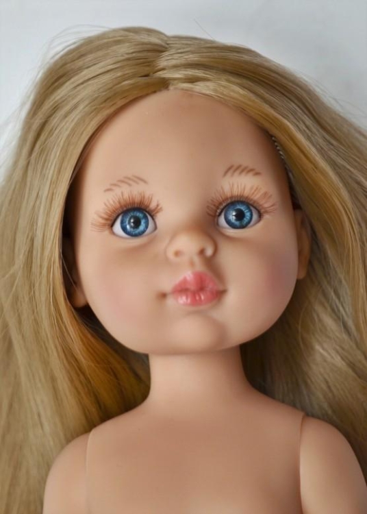 Lalka Hiszpańska 32 cm Paola Reina Amigas 14506 Carla, klasyczna, cała z winylu, w majteczkach, bez ubranka, proste blond włosy do pasa, niebieskie oczy