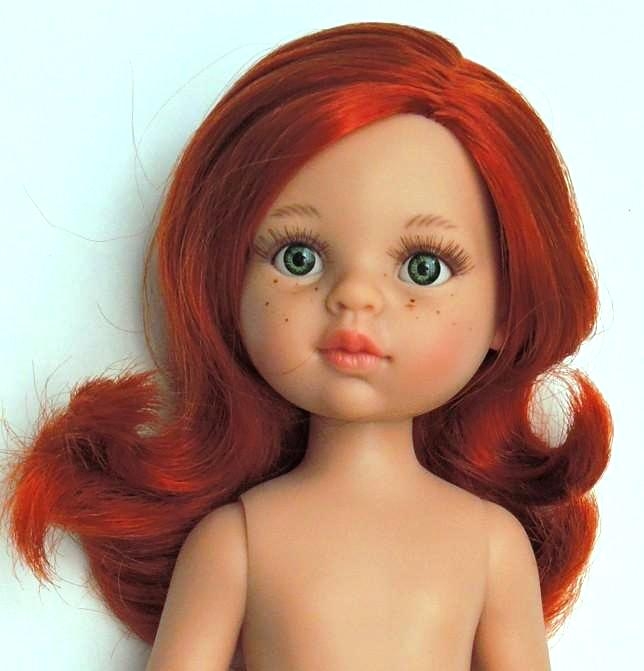Lalka Hiszpańska 32 cm Paola Reina Amigas 14777 Cristi, klasyczna, cała z winylu, w majteczkach, bez ubranka, rude włosy do pasa, zielone oczy, piegi na buzi
