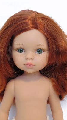 Lalka Hiszpańska 32 cm Paola Reina Amigas 14777 Cristi, klasyczna, cała z winylu, w majteczkach, bez ubranka, rude włosy do pasa, zielone oczy, piegi na buzi