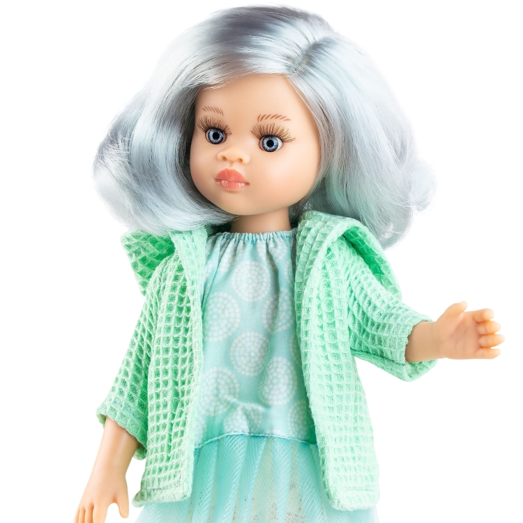 Lalka Hiszpańska 32 cm Paola Reina Amigas 04536 Kira, klasyczna, cała z winylu, niebieskie oczy, białe perłowe z odcieniem niebieskiego włosy, tunika, zielony płaszczyk z kapturem, koronkowe legginsy, wiązane białe buciki