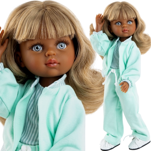 Lalka Hiszpańska 32 cm Paola Reina Amigas 04869 Cora, klasyczna, cała z winylu, ciemna skóra, przegubowa ruchome stawy, niebieskie oczy, blond włosy z grzywką, bluzeczka, bluza, spodnie, białe wiązane buciki