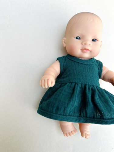 Sukienka muślinowa dla lalki Miniland 21 cm i Paola Reina Peques 21 cm - Botanical Green, zielona